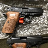 VINTAGE PAIR BERSA MODEL 383 .380 ACP NEW IN BOX CONSECTIVE NUMBERS - 4 of 9