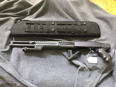 MOSSBERG 500A 12ga.PUMP SHOTGUN w/ FOLDING STOCK ,HEATSHIELD ,CARRY CASE.TACTIAL SHOTGUN