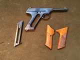 VINTAGE COLT HUNTSMAN PISTOL .22 LR 3rd SERIES HUNTSMAN/WOODSMAN PISTOL - 4 of 8