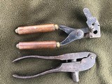 ANTIQUE WINCHESTER 44 W.C.F. HAND RELOADER and
44 W.C.F. BULLET MOLD - 5 of 5