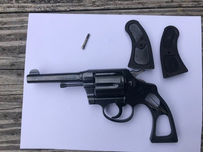 EARLY MODEL COLT POLICE POSITIVE .38special VG CONDITON - Image 4 of 15
