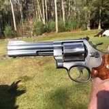 VINTAGE SMITH AND WESSON 629 STAINLESS STEEL CLASSIC .44 MAGNUM VG CONDITION - 1 of 10