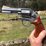 VINTAGE STAINLESS SMITH AND WESSON 686-3 .357 MAGNUM VG CONDITION - 2 of 12
