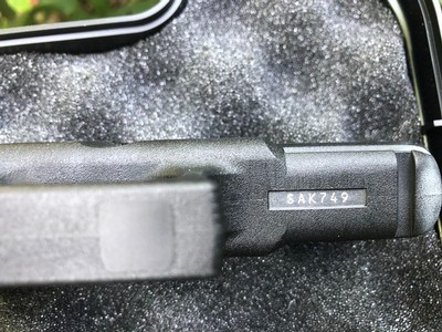 GLOCK G19 GEN 3 9MM VG CONDITION w/BRIGHT SIGHTS ORIGINAL BOX - Image 10 of 12