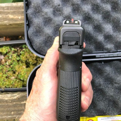 GLOCK G19 GEN 3 9MM VG CONDITION w/BRIGHT SIGHTS ORIGINAL BOX - Image 7 of 12