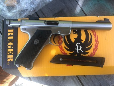 RUGER STAINLESSMARK 2 TARGET PISTOL.22lr. w/ORIGINAL BOX AND PAPERWORK - Image 5 of 12
