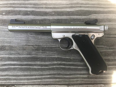 RUGER STAINLESSMARK 2 TARGET PISTOL.22lr. w/ORIGINAL BOX AND PAPERWORK - Image 1 of 12