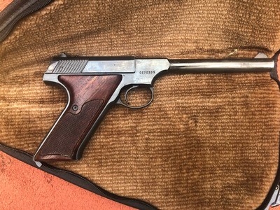 VINTAGE COLT HUNTSMAN .22 SEMI-AUTO PISTOL w/HOLSTER - Image 2 of 8