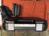 GLOCK 19 GEN3 9mm MADE IN AUSTRIA in MINT CONDITION - Image 6 of 13