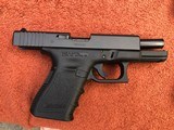 GLOCK 19 GEN3 9mm MADE IN AUSTRIA in MINT CONDITION - Image 5 of 13