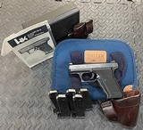 HK P7 M8 9mm x 19 with 5 Mags, Holster, Mag Pouch, Case - 8 of 13