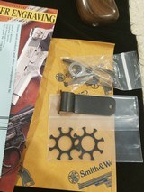 Smith & Wesson Performance Center Model 627-3 V-Comp Jerry Miculek Special 8 -Shot - 2 of 12