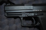 Heckler & Koch HK USP Compact 9mm - 5 of 17