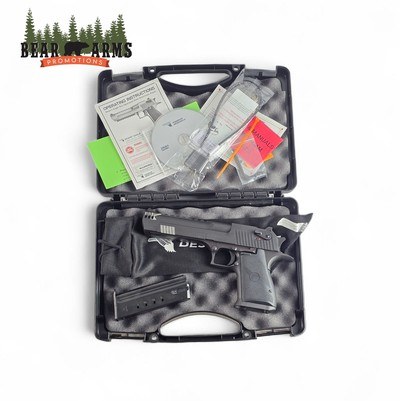 Magnum Research Desert Eagle 50AE
DEAD POOL PISTOL
UNFIRED IN BOX