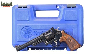 Smith & Wesson 29-10 44 Magnum with original box & display case 6.5