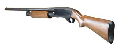 Smith & Wesson 916 12 Gauge pump shotgun -MADE 1970'S- LIKE NEW 28