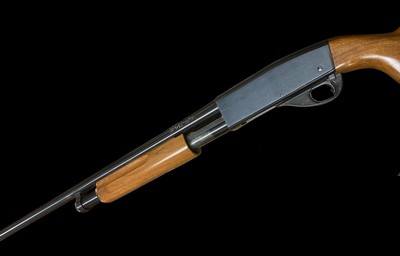 Smith & Wesson 916 12 Gauge pump shotgun -MADE 1970'S- LIKE NEW - Image 1 of 2
