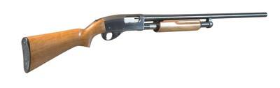 Smith & Wesson 916 12 Gauge pump shotgun -MADE 1970'S- LIKE NEW 28
