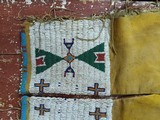Wonderful ANTIQUE set of Beaded Native American Childs Leggings - 7 of 10