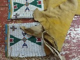 Wonderful ANTIQUE set of Beaded Native American Childs Leggings - 9 of 10