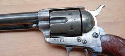 ANTIQUE - Colt Single Action - model 1873 - 45 cal , 7 1/2 inch . touches of case color - Image 4 of 11