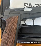 Springfield SA-35 with extras - 3 of 12