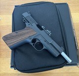 Springfield SA-35 with extras - 10 of 12