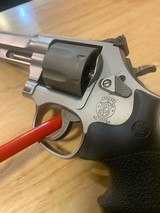 Smith /Wessson Model 986 9mm - 6 of 7