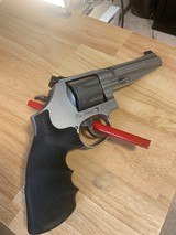 Smith /Wessson Model 986 9mm - 4 of 7