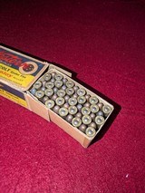 WESTERN 32 LONG COLT FULL BOX - 3 of 3