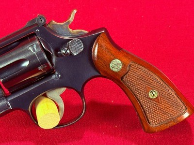 BEAUTIFUL SMITH & WESSON K-22 MASTERPIECE in ORIGINAL GOLD BOX, 22 LR, 1948 PRODUCTION - Image 3 of 20