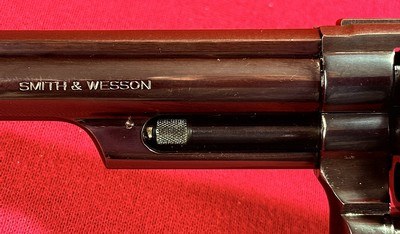 SMITH & WESSON 19-5, 357 MAGNUM, 6 INCH BARREL, BRIGHT BLUE, MADE in 1982 - Image 4 of 20