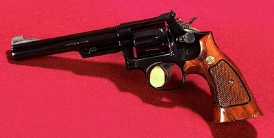 SMITH & WESSON 19-5, 357 MAGNUM, 6 INCH BARREL, BRIGHT BLUE, MADE in 1982 - Image 2 of 20