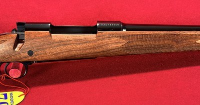 WINCHESTER MODEL 70 LW SUPER GRADE in .257 ROBERTS, NEW IN BOX - Image 8 of 20
