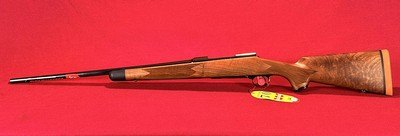 WINCHESTER MODEL 70 LW SUPER GRADE in .257 ROBERTS, NEW IN BOX - Image 2 of 20