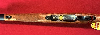 WINCHESTER MODEL 70 LW SUPER GRADE in .257 ROBERTS, NEW IN BOX - Image 15 of 20