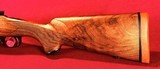 WINCHESTER MODEL 70 LW SUPER GRADE in .257 ROBERTS, NEW IN BOX - Image 8 of 20
