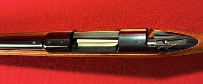WINCHESTER MODEL 70 LW SUPER GRADE in .257 ROBERTS, NEW IN BOX - Image 14 of 20