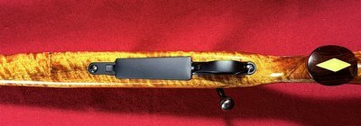 WEATHERBY VANGUARD, EARLY MODEL, HIGH POLISH BLUE, VERY FANCY STOCK, 7MM Remington Magnum - Image 18 of 20