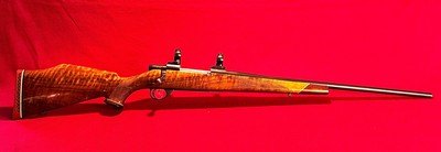 WEATHERBY VANGUARD, EARLY MODEL, HIGH POLISH BLUE, VERY FANCY STOCK, 7MM Remington Magnum - Image 2 of 20