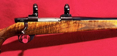 WEATHERBY VANGUARD, EARLY MODEL, HIGH POLISH BLUE, VERY FANCY STOCK, 7MM Remington Magnum - Image 3 of 20