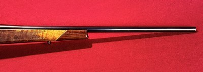 WEATHERBY VANGUARD, EARLY MODEL, HIGH POLISH BLUE, VERY FANCY STOCK, 7MM Remington Magnum - Image 4 of 20