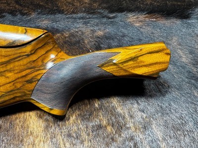 Caesar Guerini Summit RH Wenig New American Trap Stock - Image 3 of 6