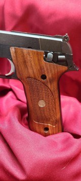 SMITH & WESSON MODEL 422 SEMI-AUTO PISTOL - 9 of 15