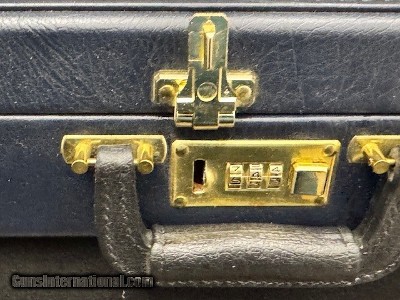 NEW OLYMPIC 1984 WEATHERBY MARK V 300 WBY MAG WITH PAPERS - Image 7 of 18