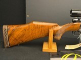***EXCELLENT CONDITION *** CUSTOM
WEATHERBY MARK V 378 MAG ** ENGRAVED TRIGGER ASSEMBLY AND FLOOR PLATE**. - 2 of 13