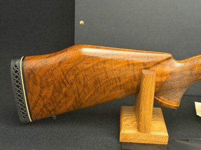 ***EXCELLENT CONDITION RARE COLLECTORS GRADE*** BELGIUM MADE WEATHERBY 300 WBY MAG - Image 2 of 16