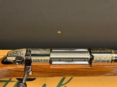 ****LIKE NEW IN BOX **24K GOLD PLATED** FLORAL SCROLL ENGRAVED*** WEATHERBY MARK V ROYAL ULTRAMARK WBY 257 MAG. - Image 7 of 20