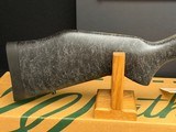 ***WEATHERBY MARK V ULTRALITEWBY 270 MAGNUM IN BOX*** - Image 2 of 16