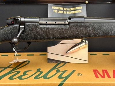 ***WEATHERBY MARK V ULTRALITEWBY 270 MAGNUM IN BOX*** - Image 3 of 16